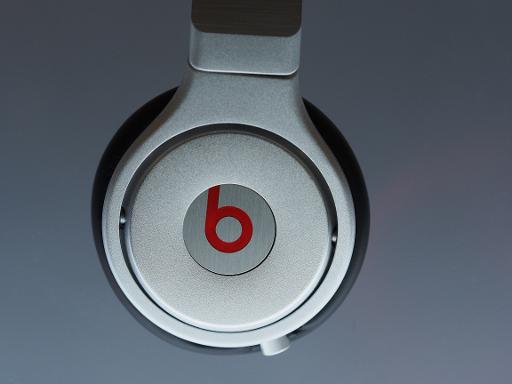 Apple buys music star Beats for  bn
