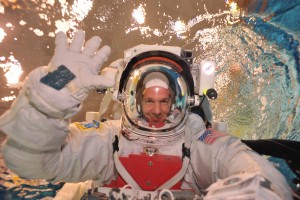 Alexander_Gerst_in_spacewalk_training